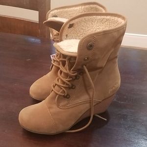 Blowfish booties NWT